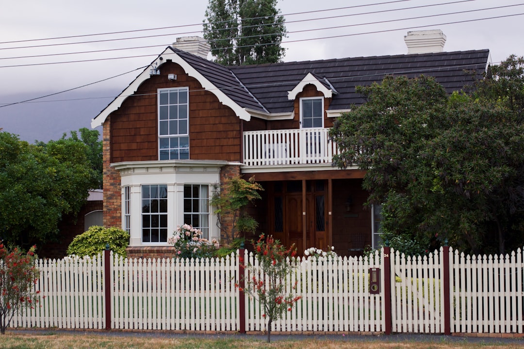 garage door repairs north brisbane in Garage Door Repairs North Brisbane